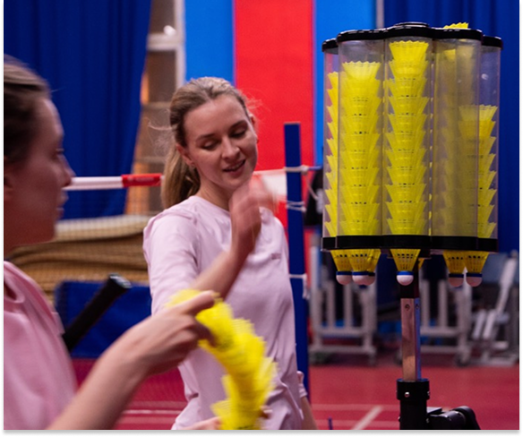 Инвентарь для бадминтона